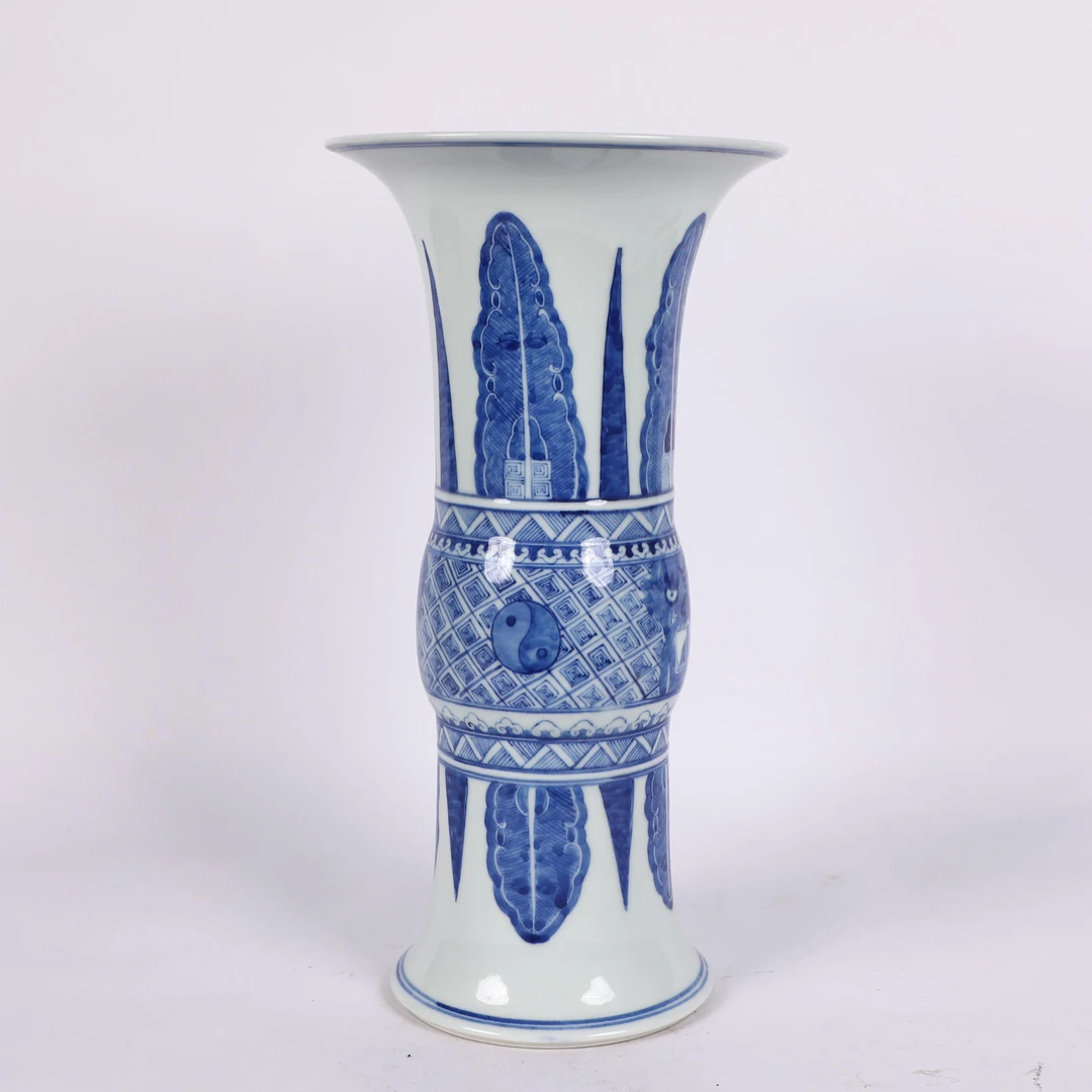 古陶瓷/青花瑞兽纹花觚LOT5117-7-3