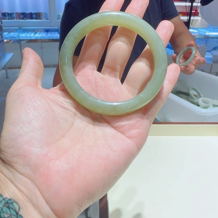 未镶嵌手镯和田玉43