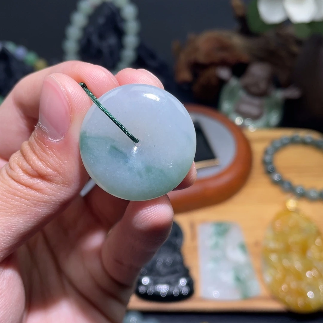 定制翡翠未镶嵌吊坠