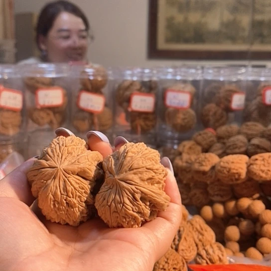文玩核桃吊坠九*暴雪打底