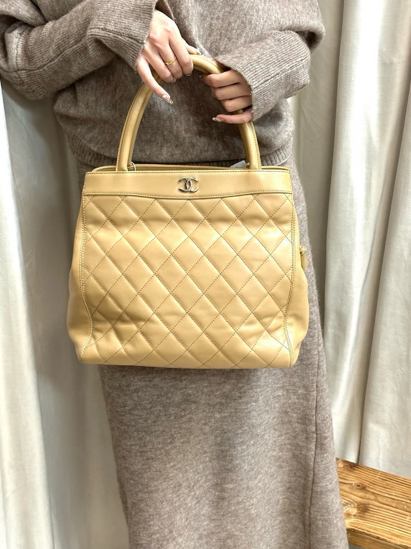 95新 Chanel/香奈儿 chanel 奶茶色托特手提包