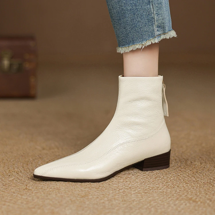 头层羊皮~3cm尖头法式粗跟真皮短靴简约复古米白色软底短筒瘦瘦靴