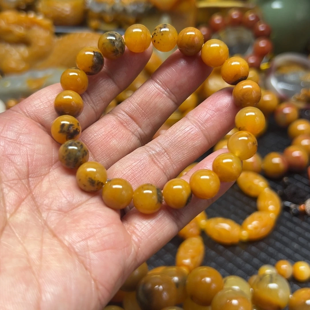 石英质玉未镶嵌颈饰