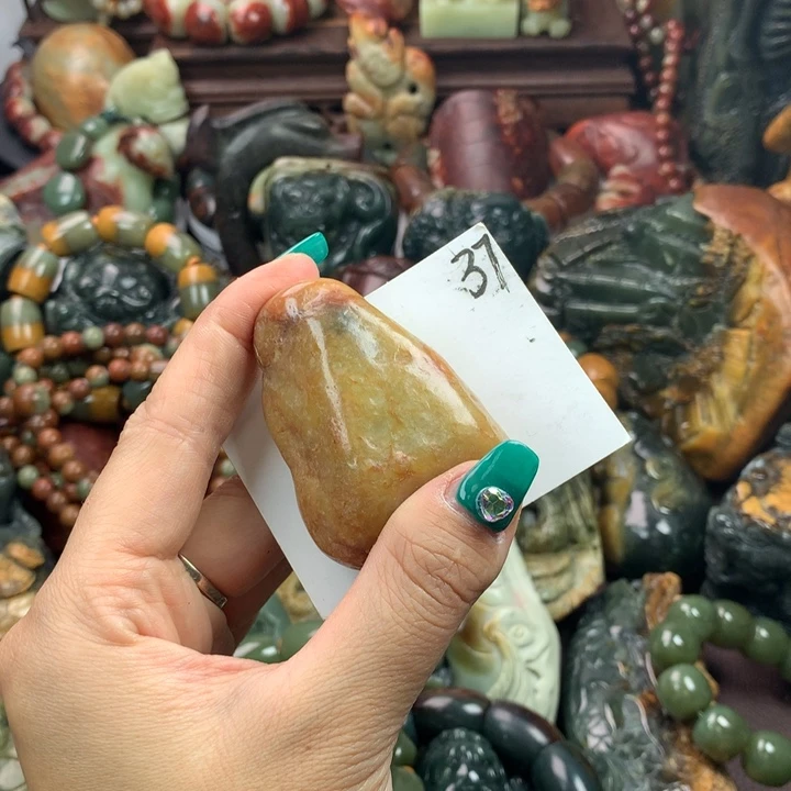 岫岩河磨玉（透闪石质玉）把件未镶嵌