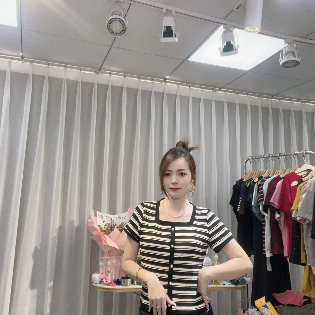 大美小美 微胖MM条纹短款夏季短袖经典黑白