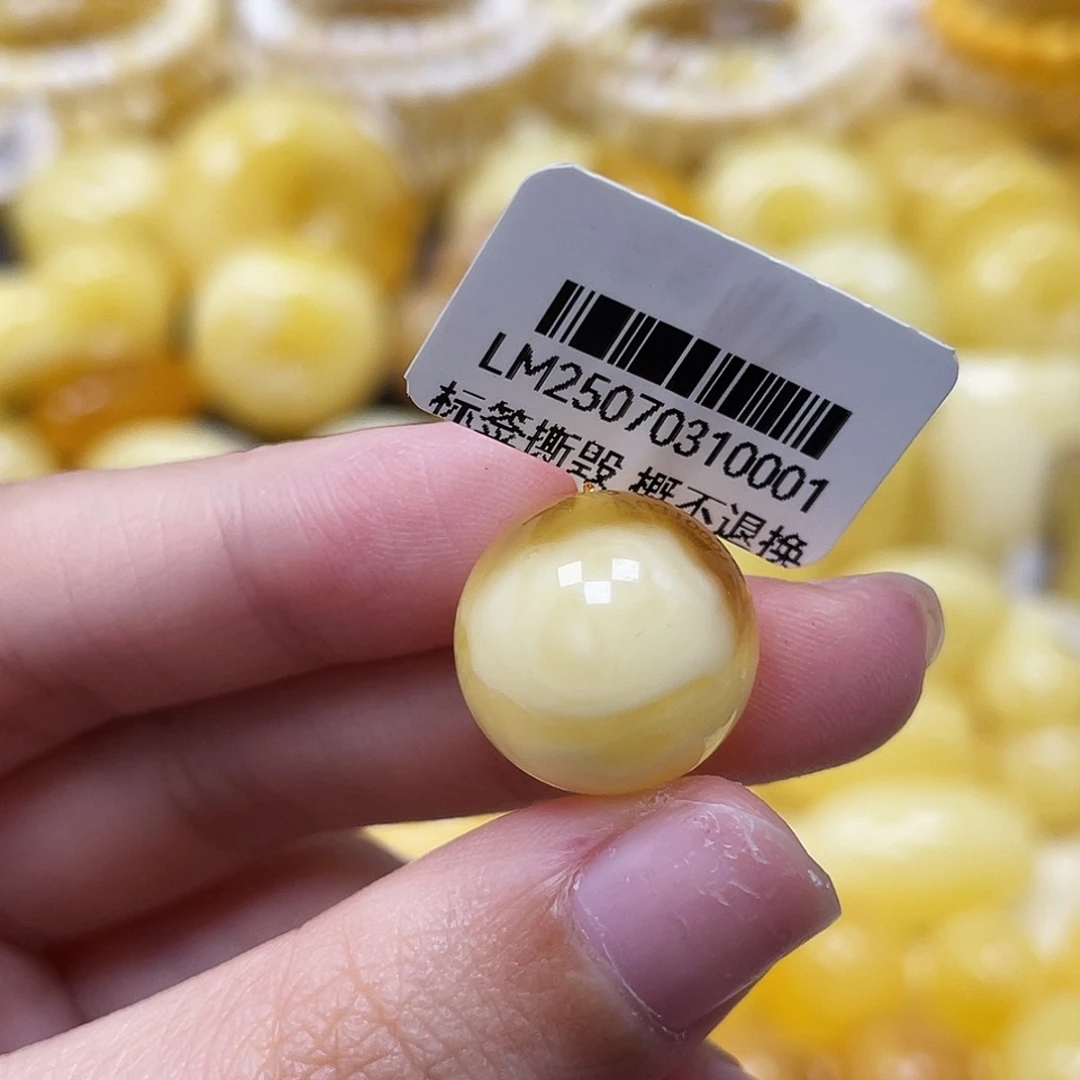 琥珀未镶嵌裸石15.2mm瑕