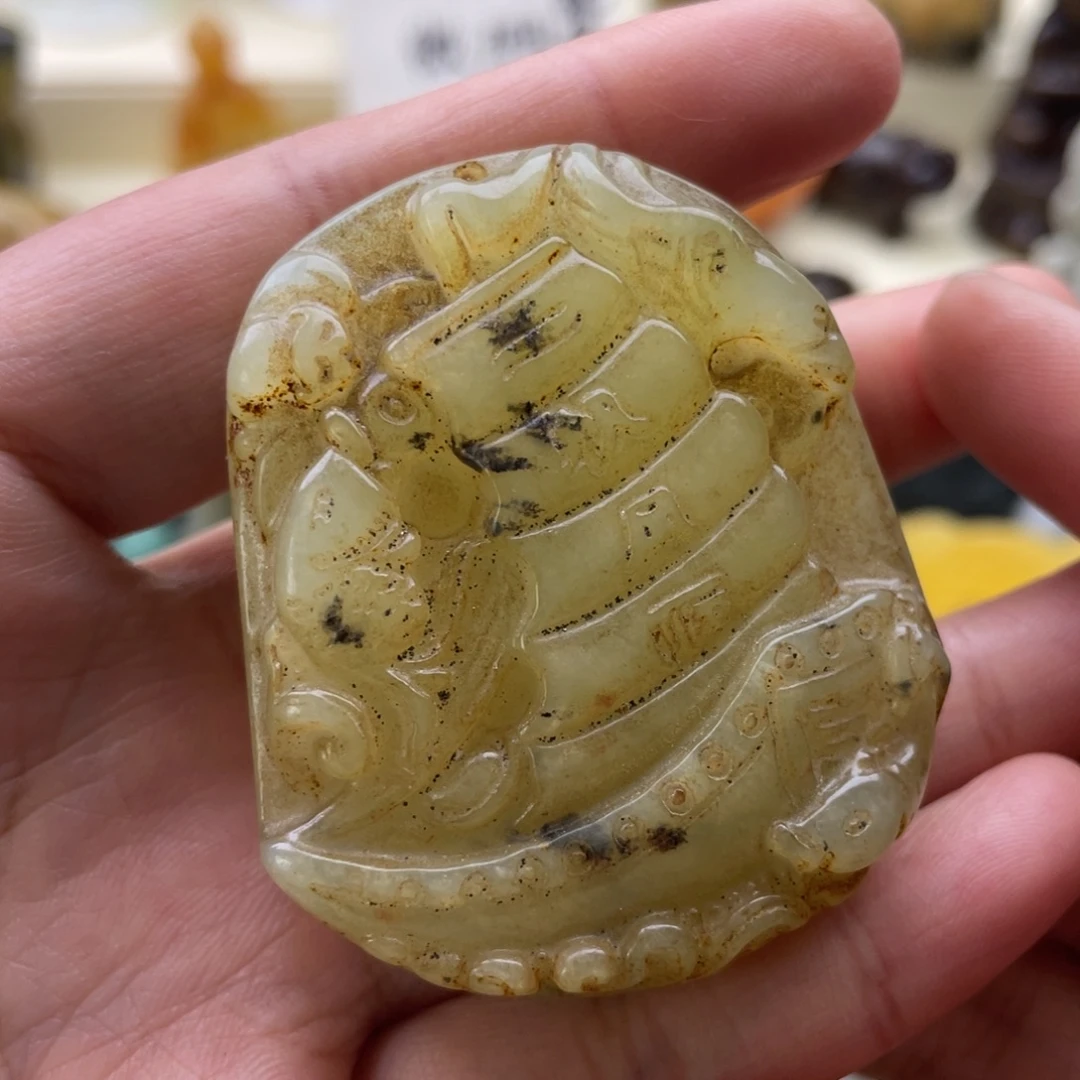 未镶嵌蛇纹石玉颈饰
