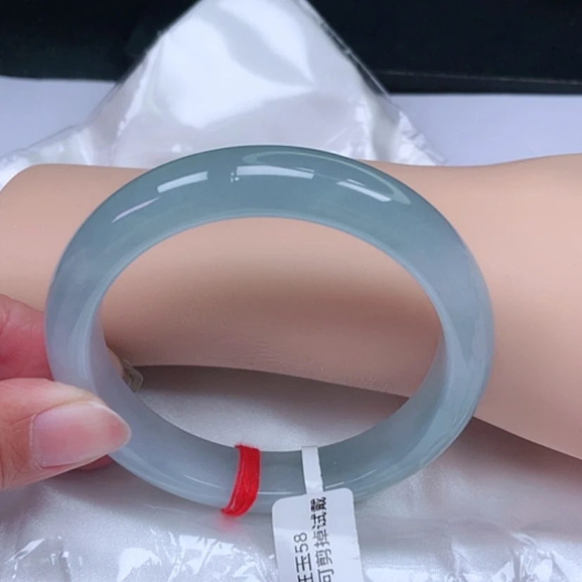 【闪购商品】翡翠手镯未镶嵌好**连，