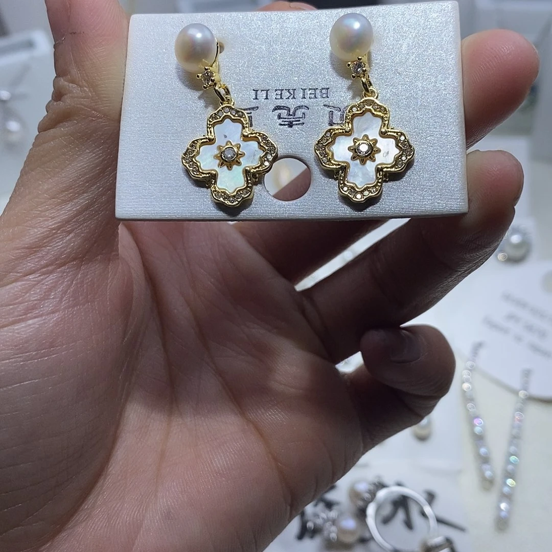 未镶嵌淡水珍珠耳饰