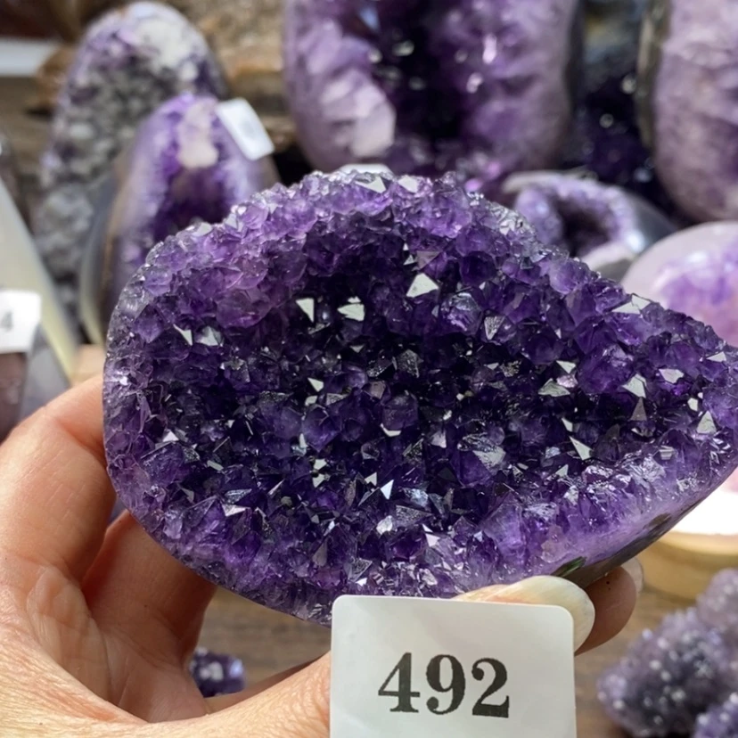 【闪购商品】紫晶大型摆件（非配饰）未镶嵌抱***.