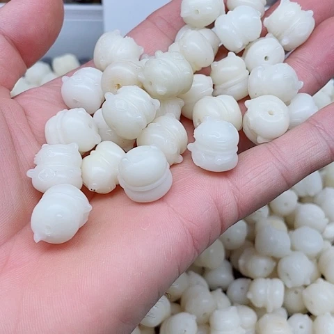 吊坠白玉菩提15瑕疵招财猫30颗