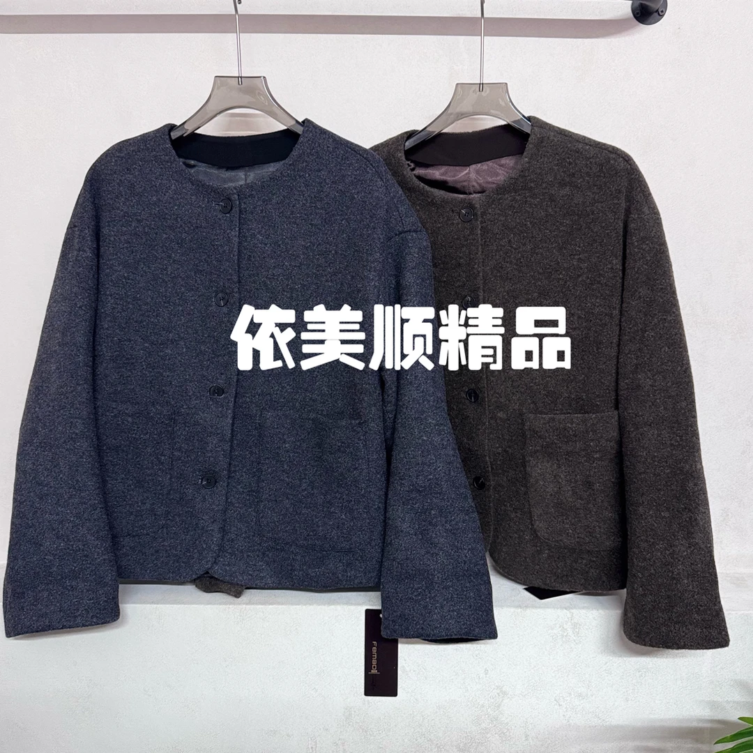 依美顺精品251926气质单排扣大口袋短款毛呢女士外套时尚穿搭