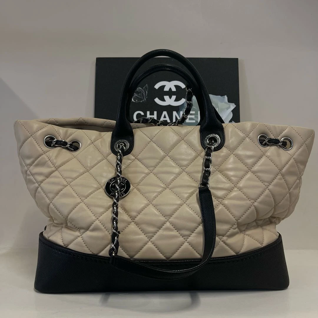 95新 Chanel/香奈儿 限量珐琅徽章托特/7633