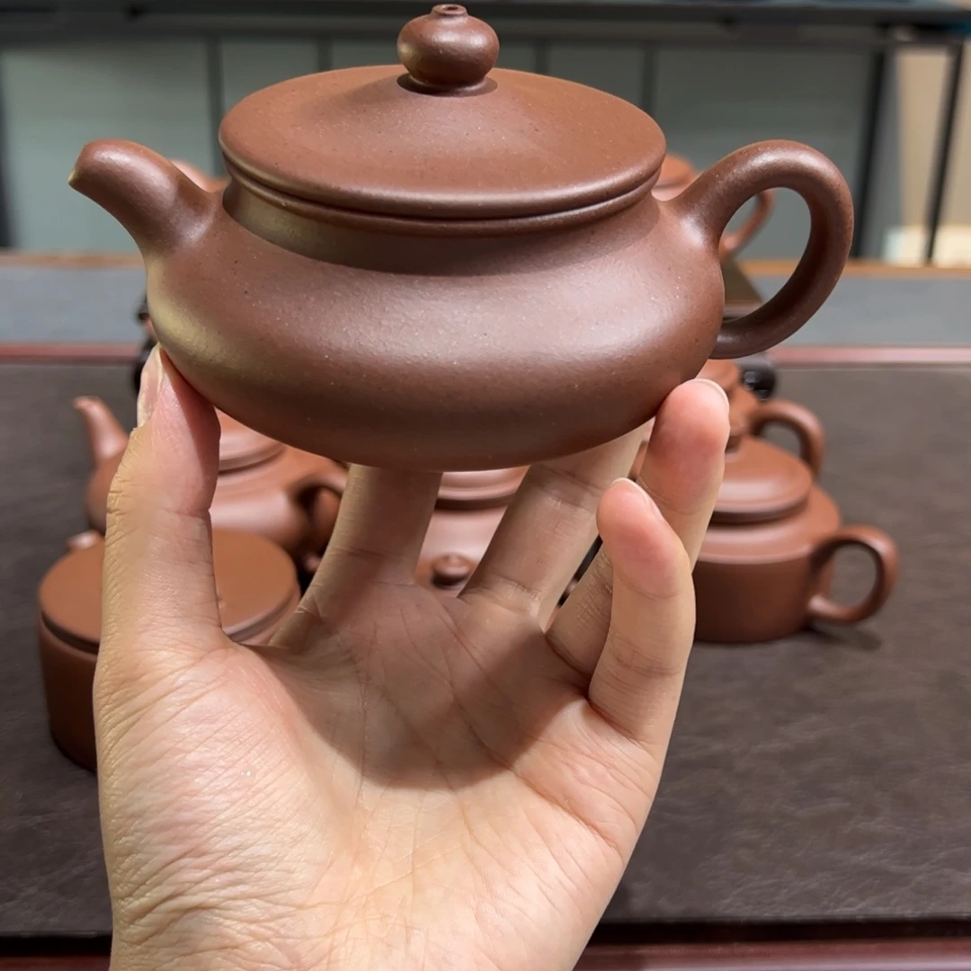 小***哥宜兴紫砂壶泡茶喝