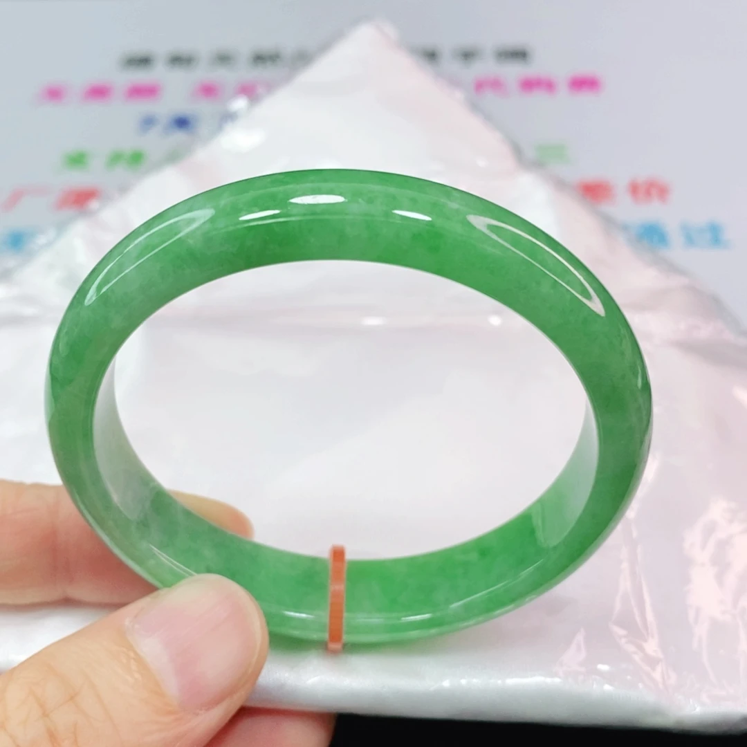 翡翠手镯未镶嵌5455圈口贵妃