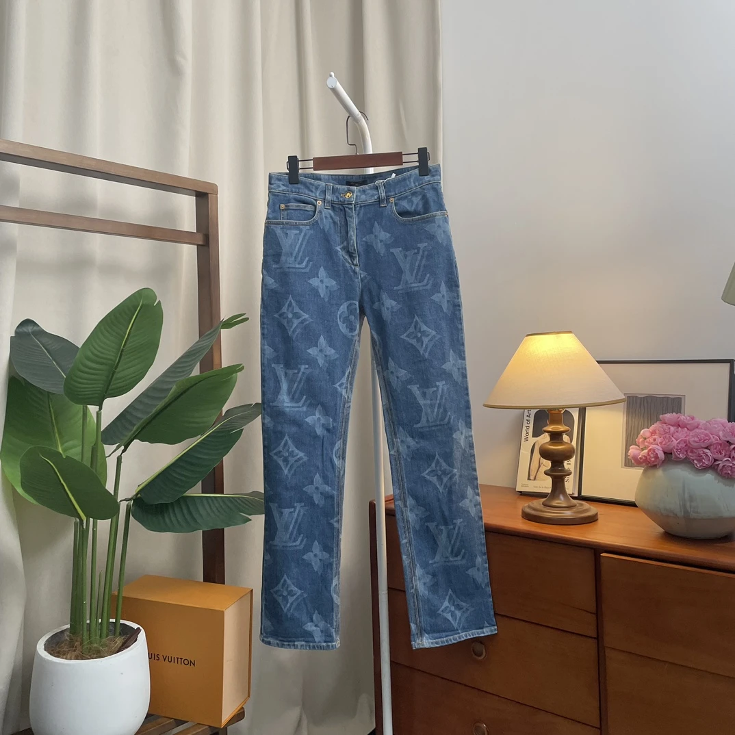 99新 LouisVuitton/路易威登 青奢荟/38码/休闲满印牛仔长裤82066