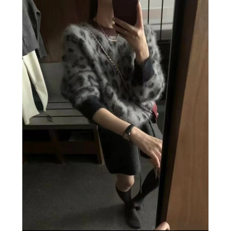 （小猪） 秋冬新款保暖加厚洋气豹纹针织衫上衣