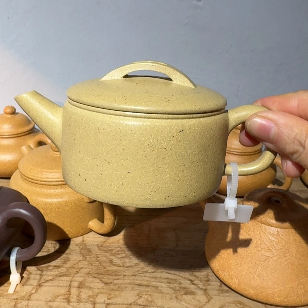 本山绿泥茶壶140毫升左右