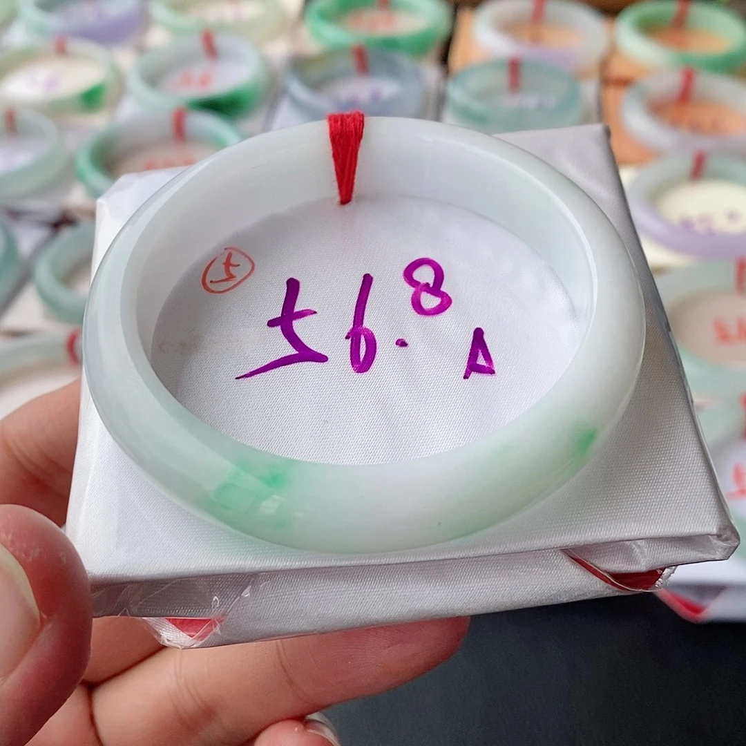 翡翠手镯未镶嵌5号链接