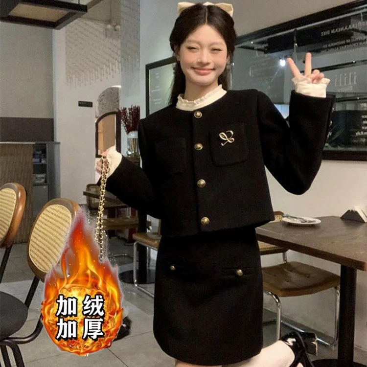 （80-200斤）加绒加厚两件套黑色小香风时髦上衣裙子女冬季新款1665
