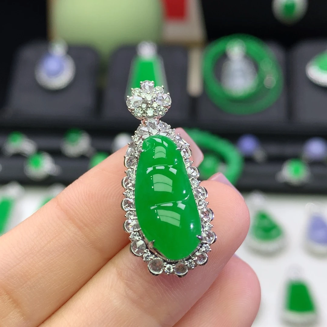 翡翠18K金镶嵌吊坠(不含链)