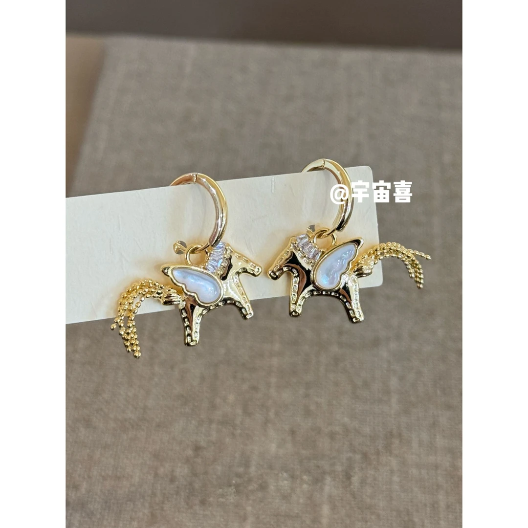 铜合金贝壳耳饰 I2-438【金色贝壳流苏小飞马耳扣耳圈】