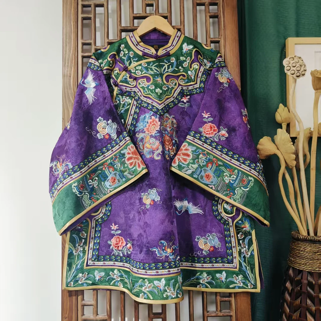 （LS557-11）凤徕兮紫色香香底小花刺绣拼绿如意头斜襟盘扣太太服
