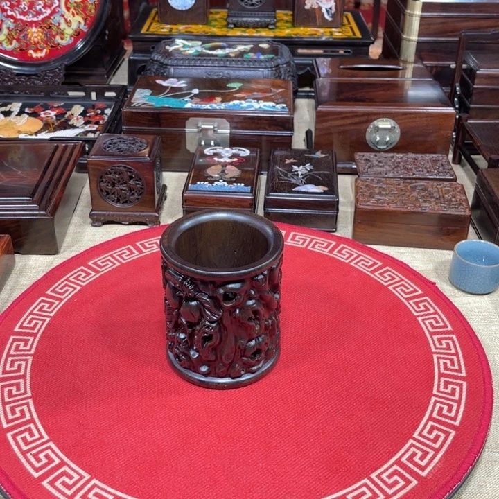 紫檀木类成套家具