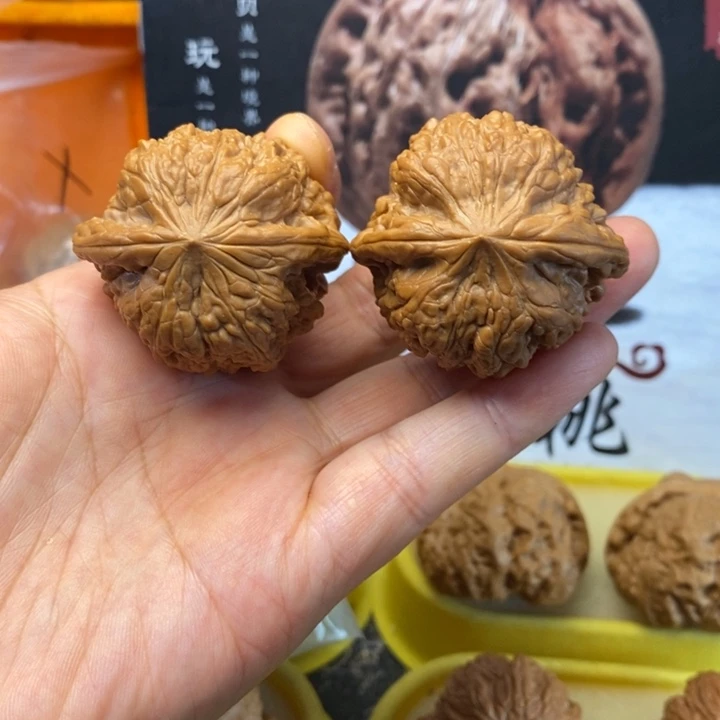 文玩核桃吊坠平谷凹底全品42