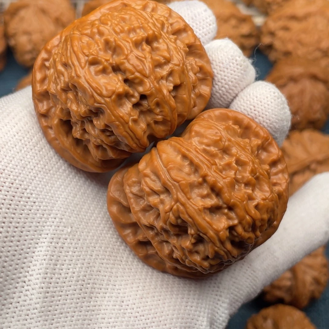 文玩核桃把件45精品闷白