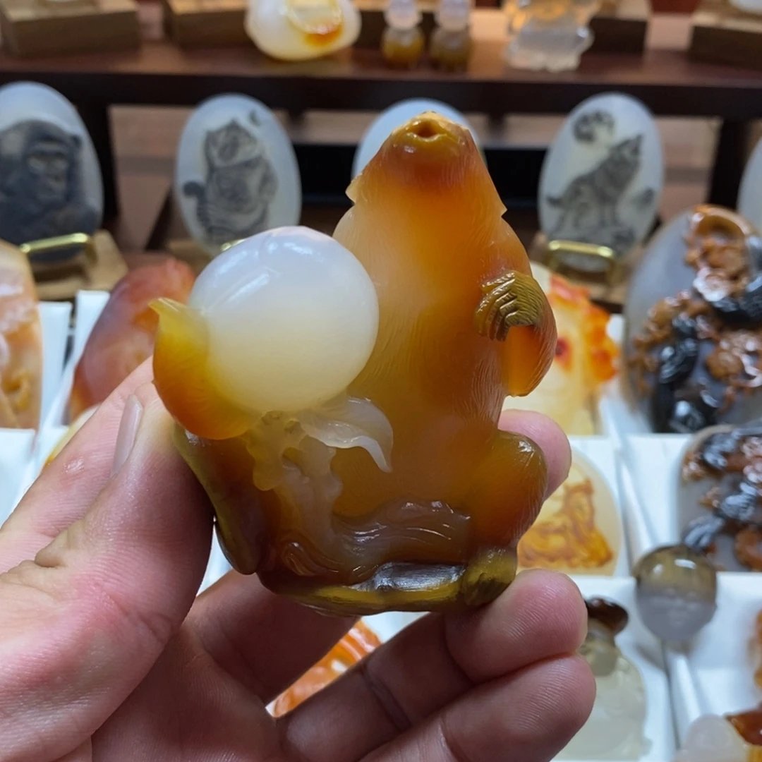 实***高未镶嵌颈饰玛瑙/玉髓