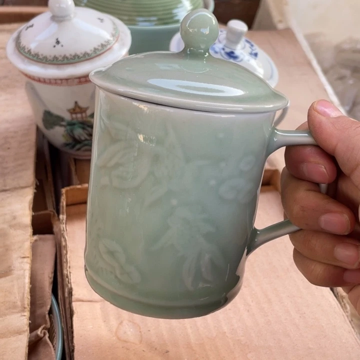 摆件陶瓷盘子碗砂锅都有