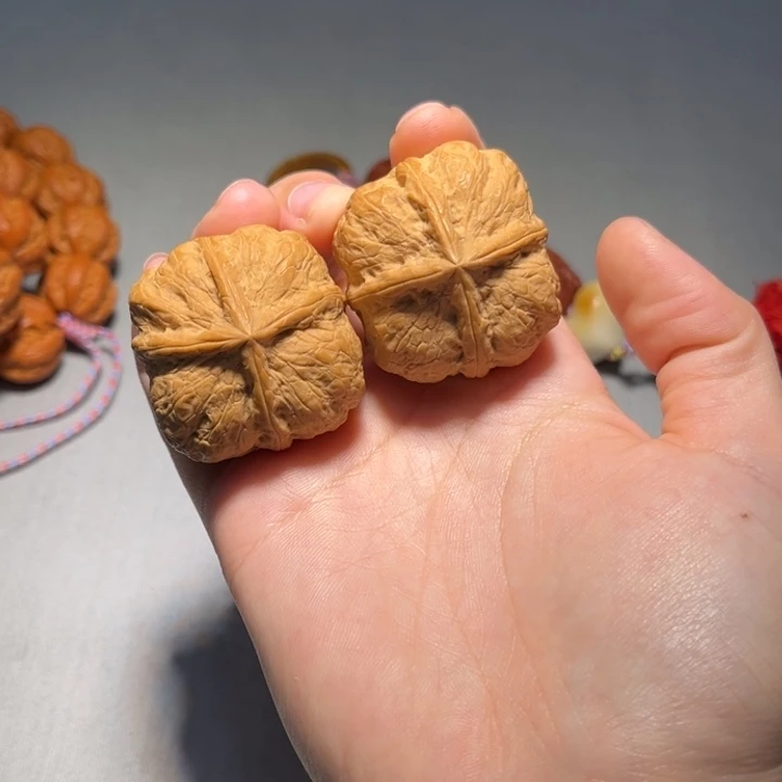 把件文玩核桃四棱670