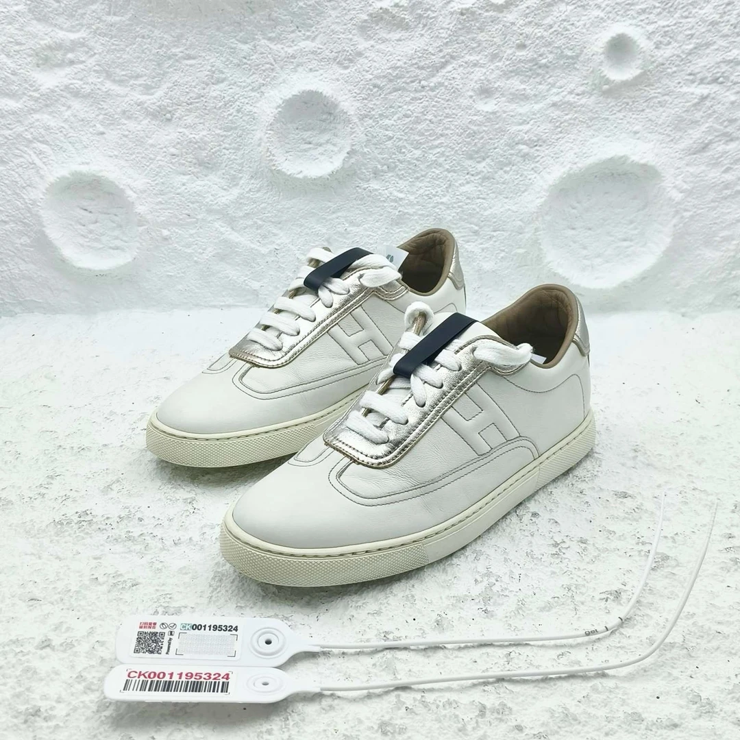 95新 Hermes/爱马仕 98新Hermes/爱马仕/36码/小白鞋/D7423