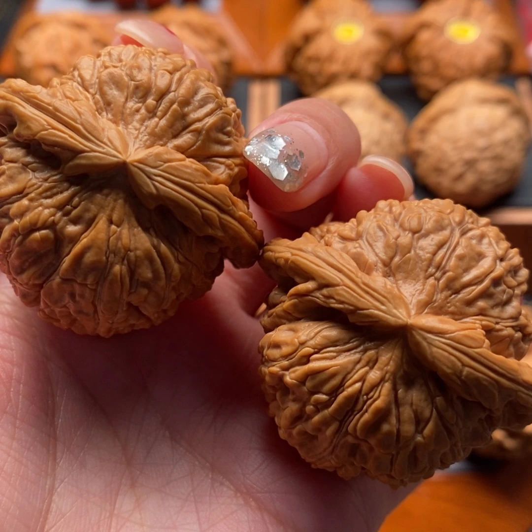 文玩核桃把件你****?45尺寸白狮子