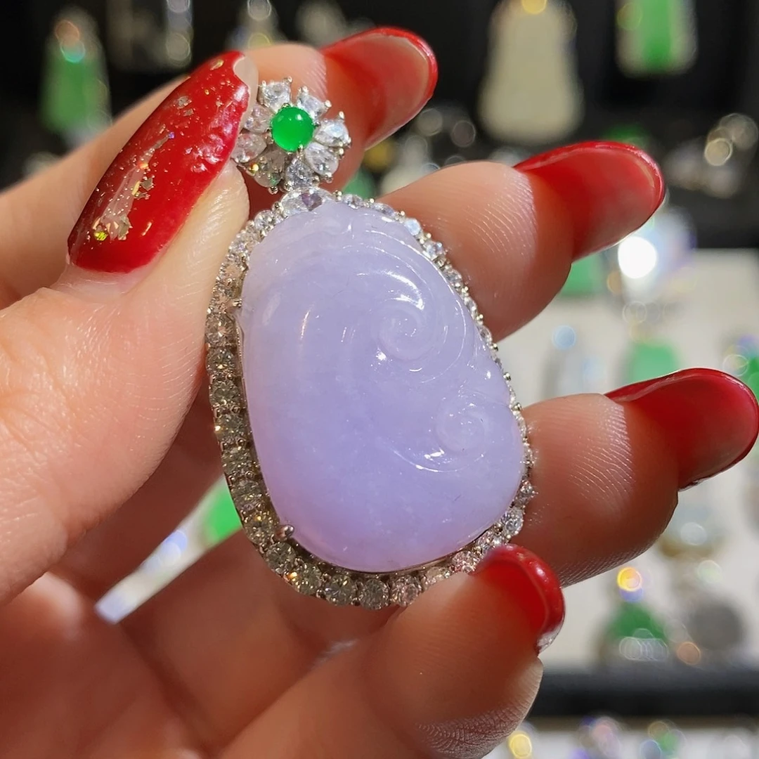 翡翠颈饰银S925镶嵌天然翡翠