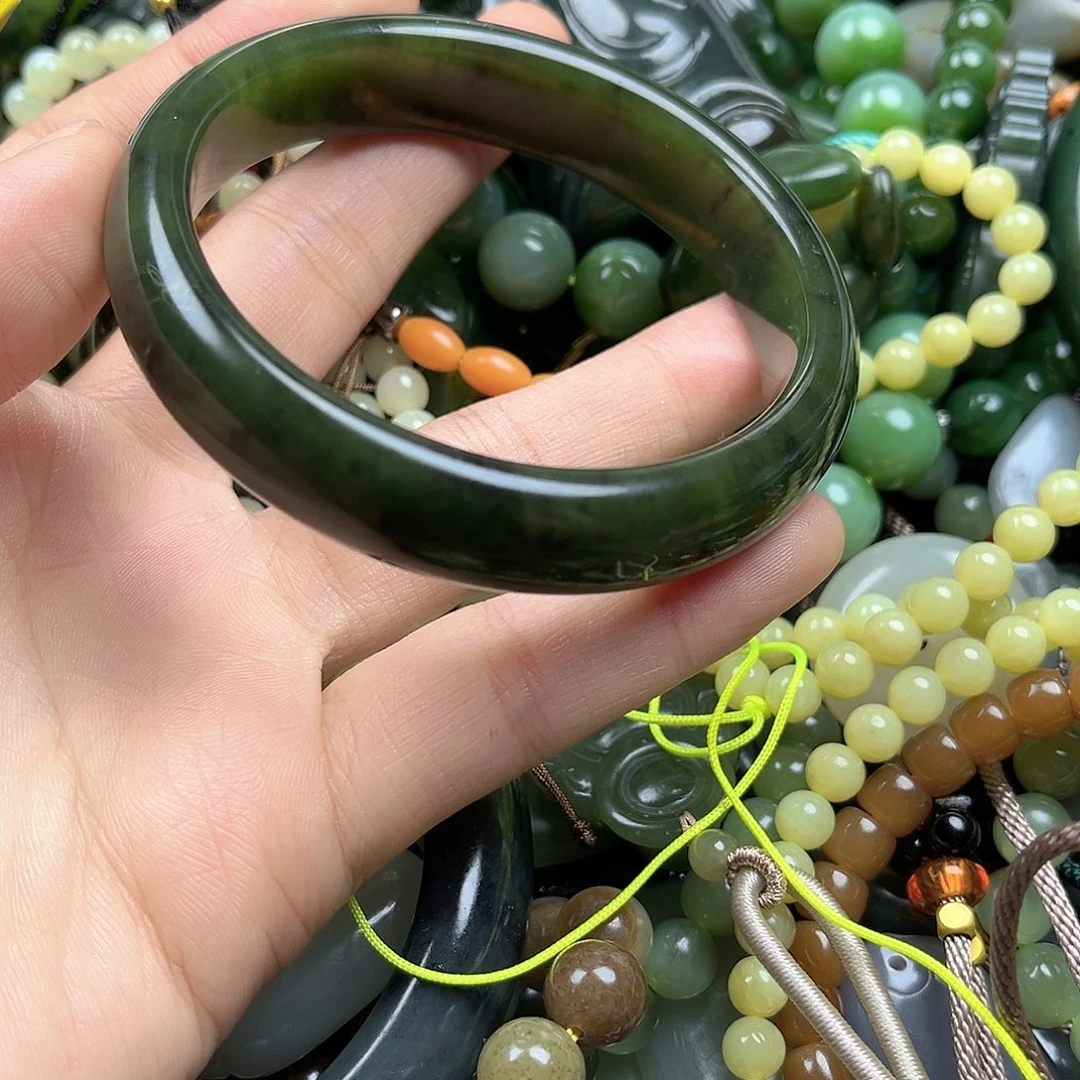 和田玉（碧玉）未镶嵌手镯58➕