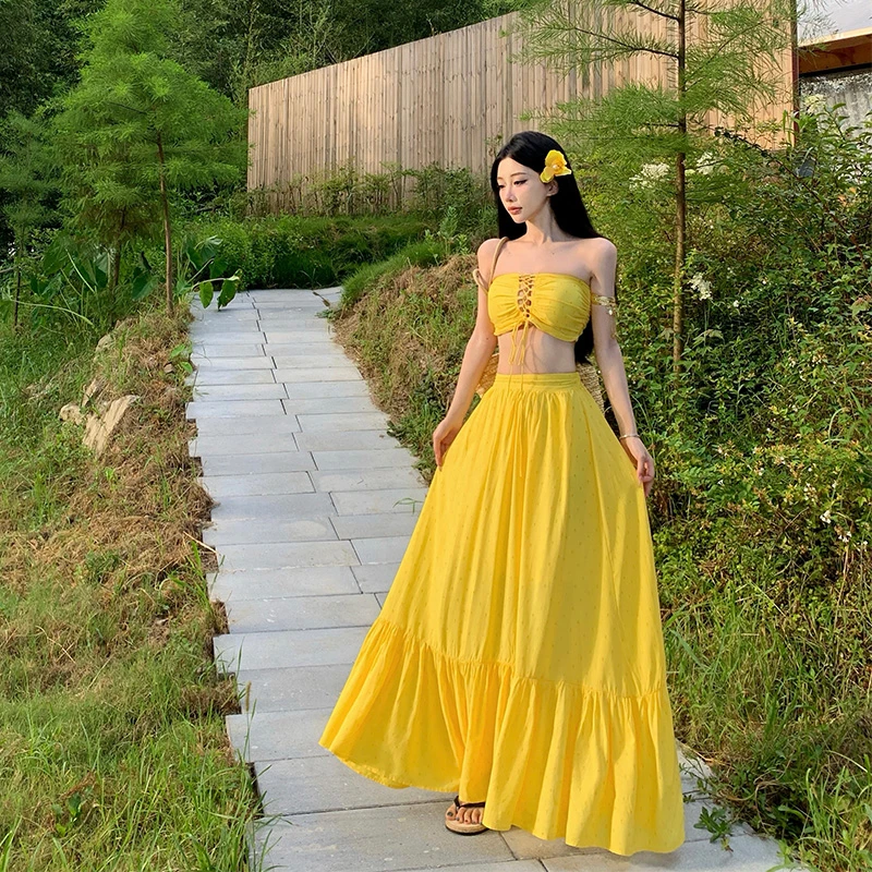 多巴胺海岛穿搭性感辣妹海边度假大摆长裙子黄色连衣裙子女夏季潮