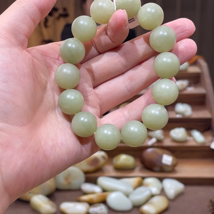 手串未镶嵌和田玉（糖玉）若羌黄口手串