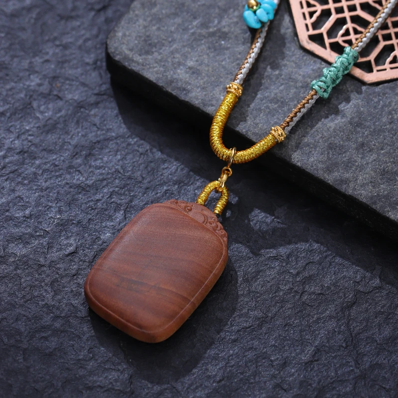 老山檀无事牌吊坠-多样性发其一