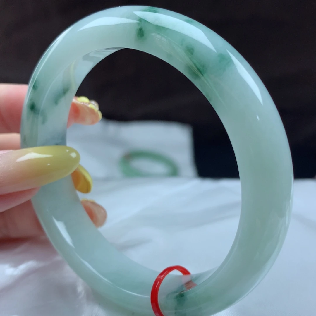 翡翠手镯未镶嵌美*96743，
