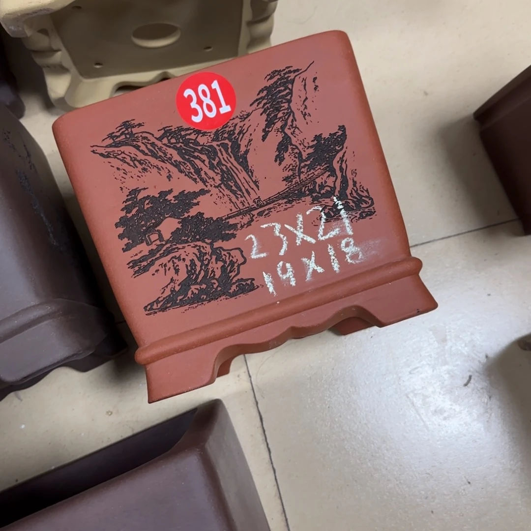 紫砂花盆山呜呜呜呜