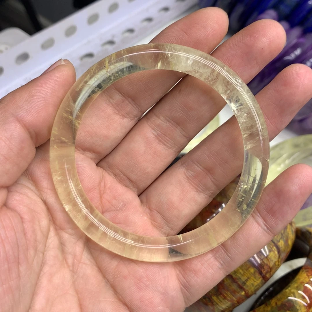 水晶手镯未镶嵌宋*三