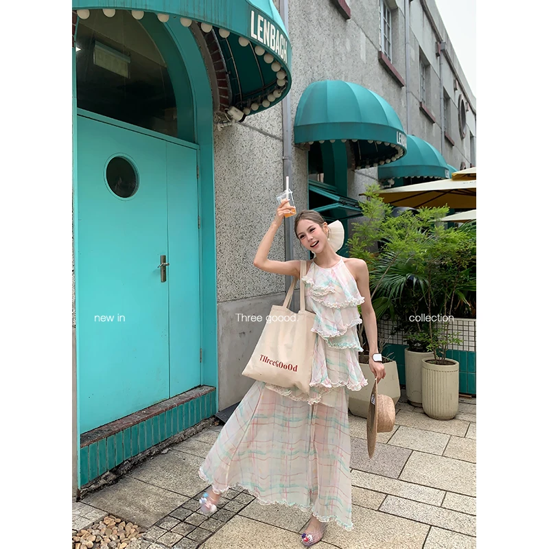 THREE GOOOD/三吉清新格子木耳边度假风连衣裙Y725Q02664