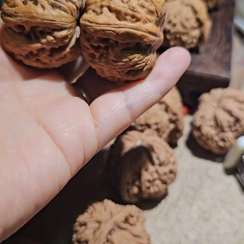 文玩核桃吊坠40元宝