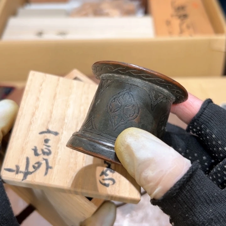 瓷器周边默认瑕疵1