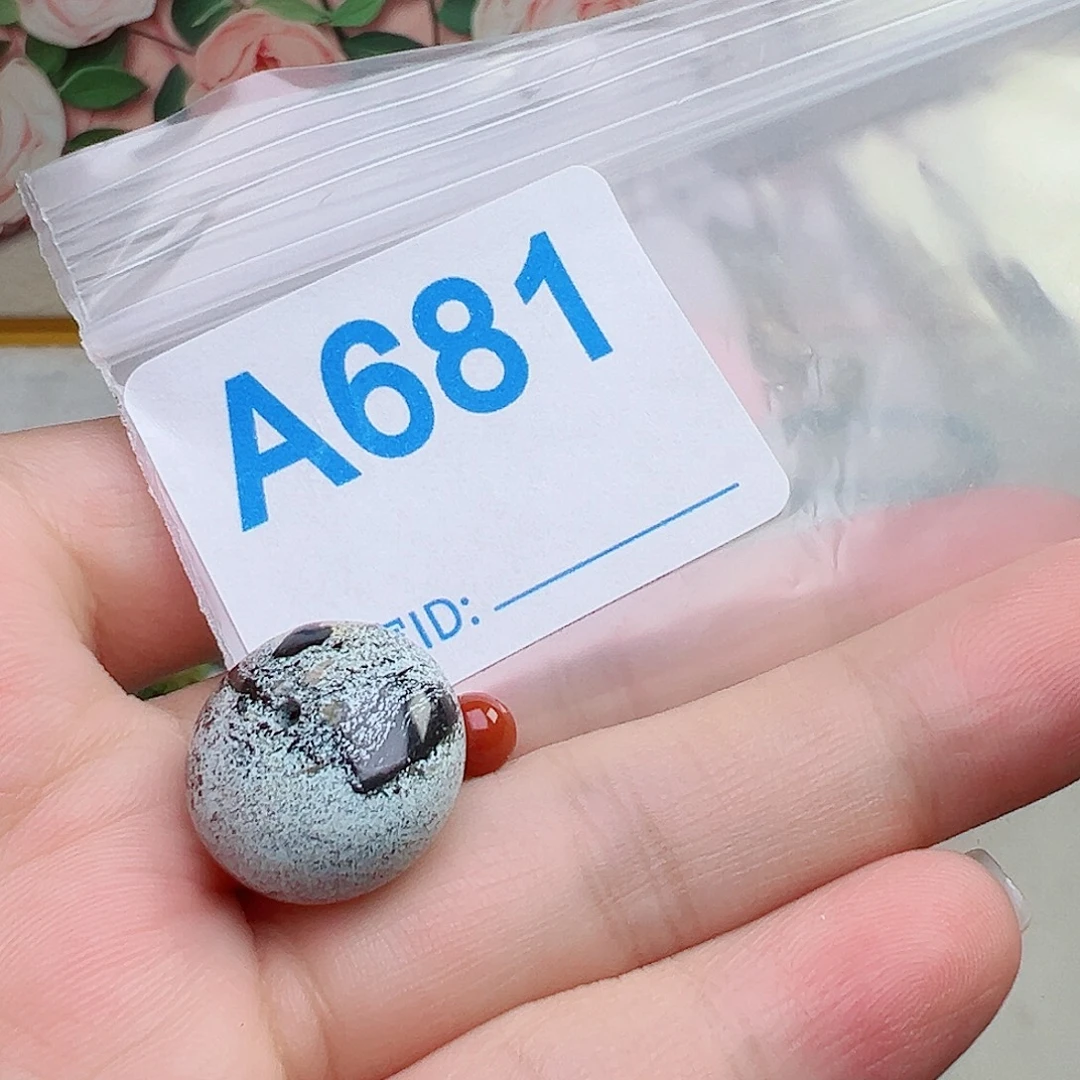 南红玛瑙未镶嵌珠宝奇石