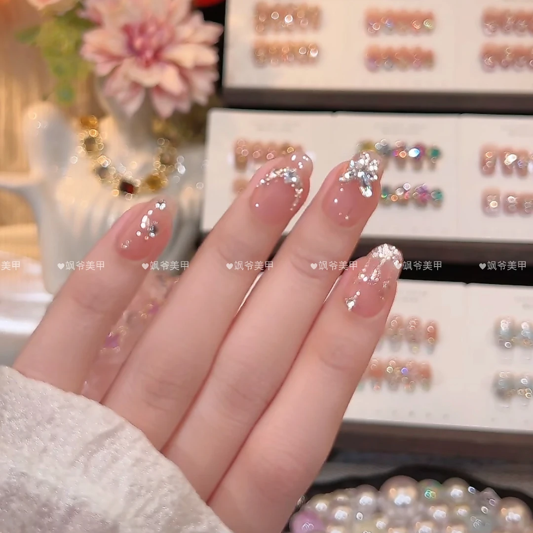 爆闪蝴蝶-美甲店手工美甲-可重复佩戴-掉钻包补穿戴甲