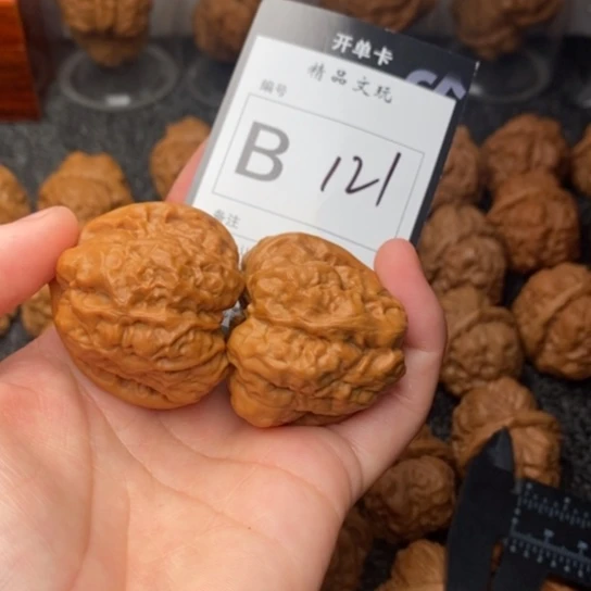吊坠桃核我是第一百39