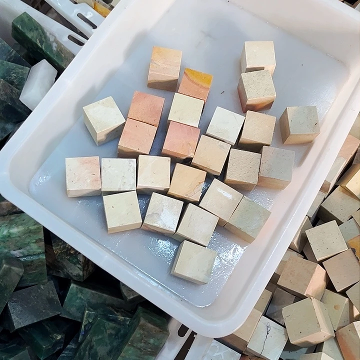 青田石印石见*飞今天我在这里